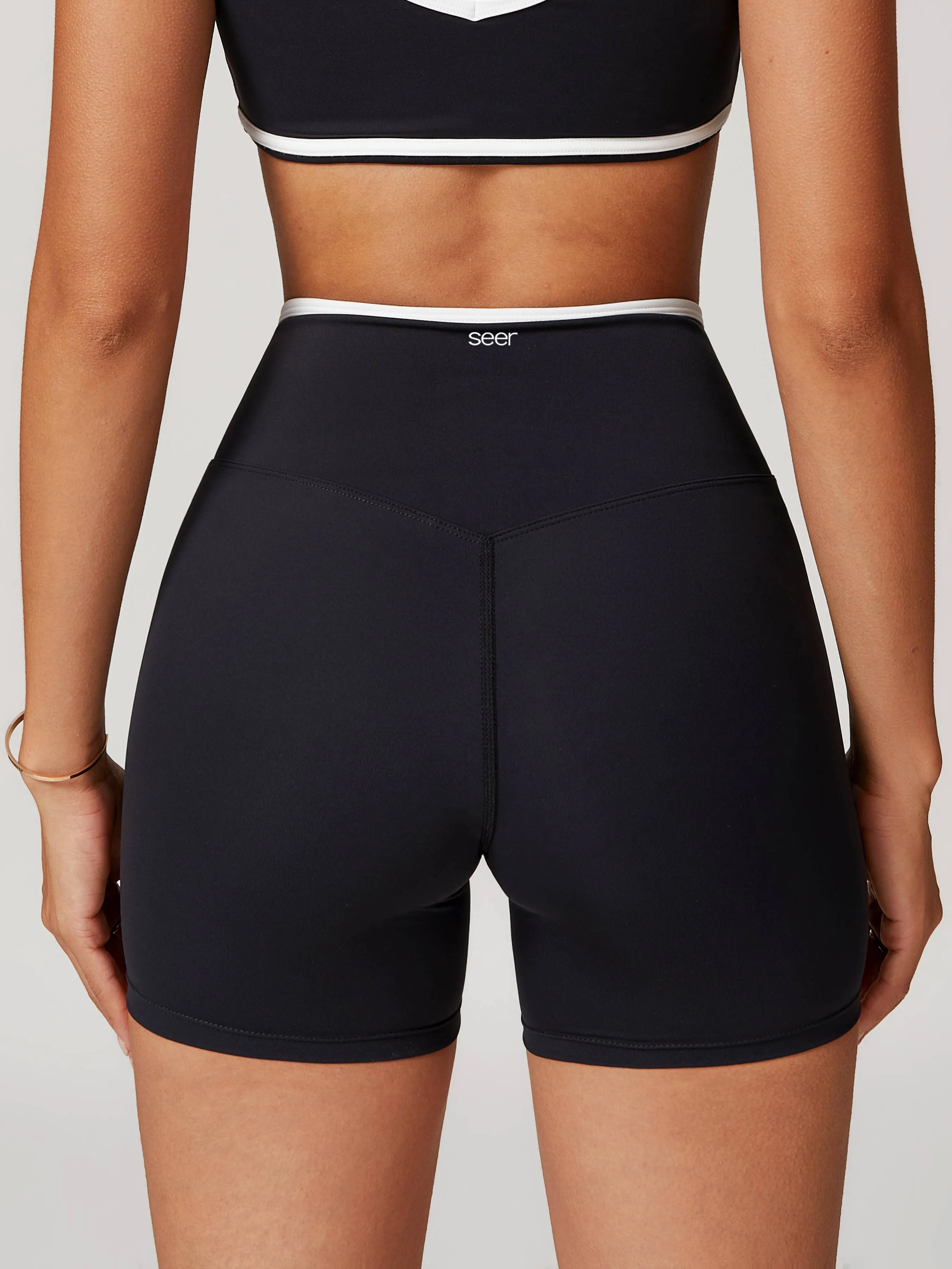 Feel Sculpted Shorts