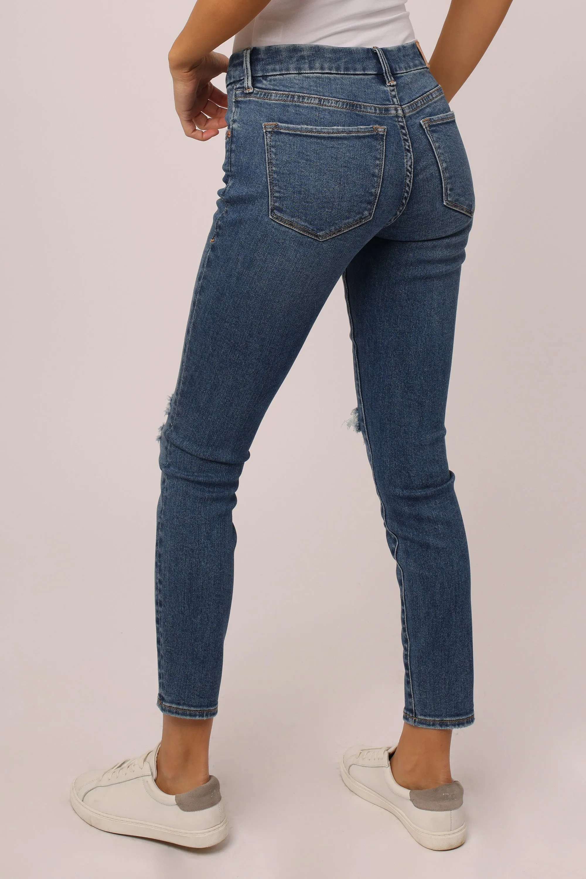 JOYRICH MID RISE DISTRESSED ANKLE SKINNY JEANS BENFIELD