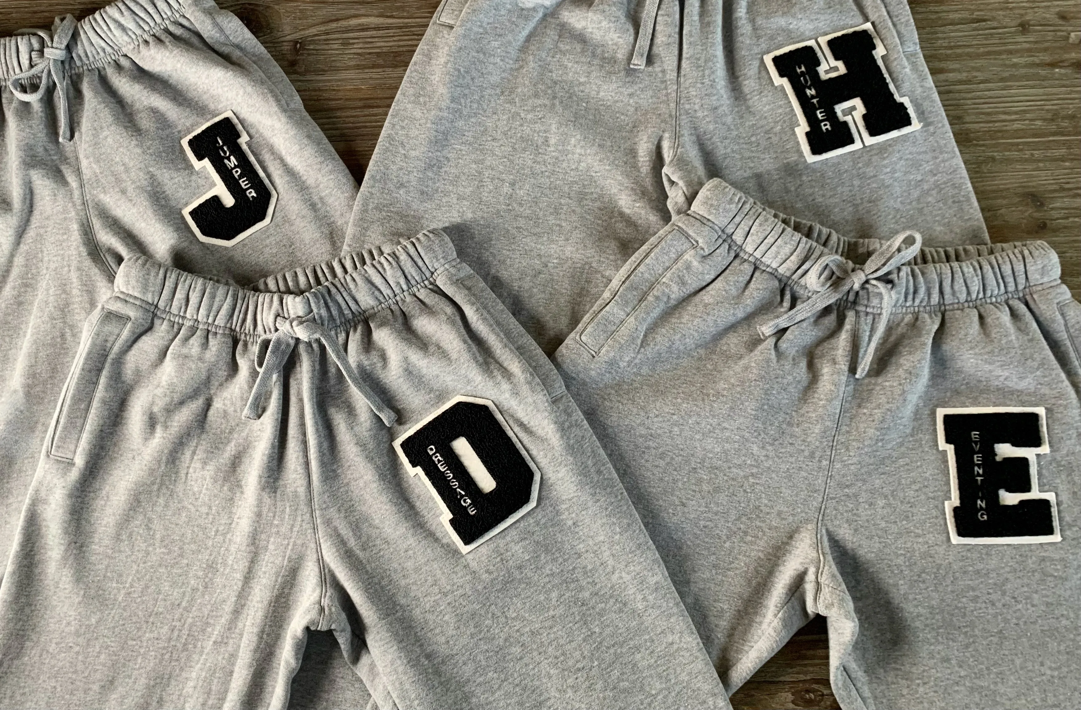 Jumper Vintage Varsity Joggers