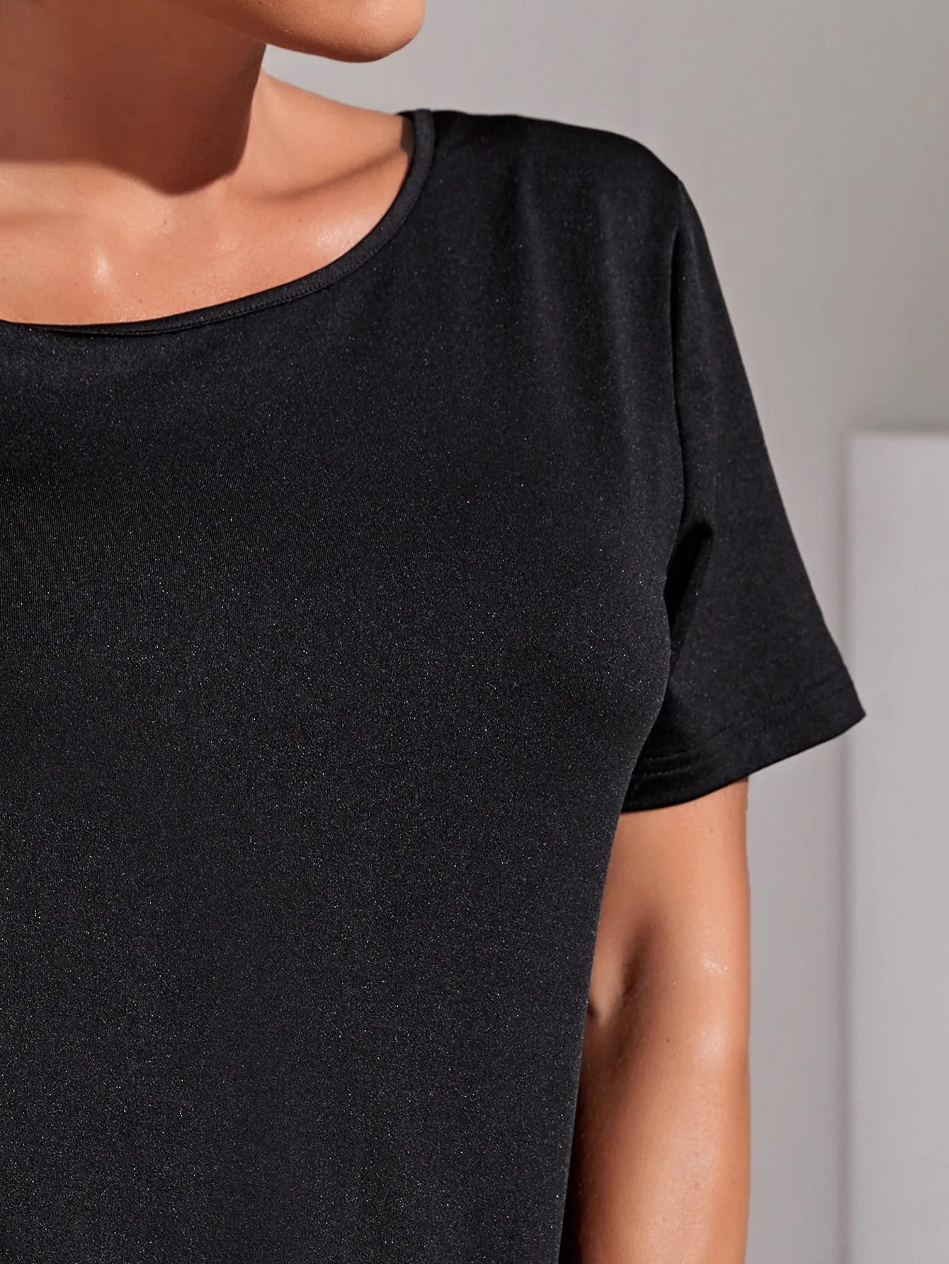 Solid Contrast Mesh Active Tee SS23