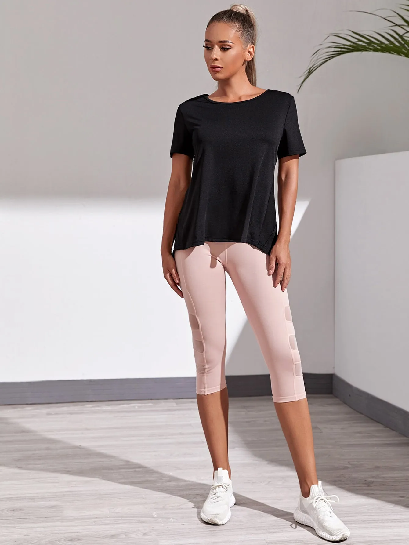 Solid Contrast Mesh Active Tee SS23
