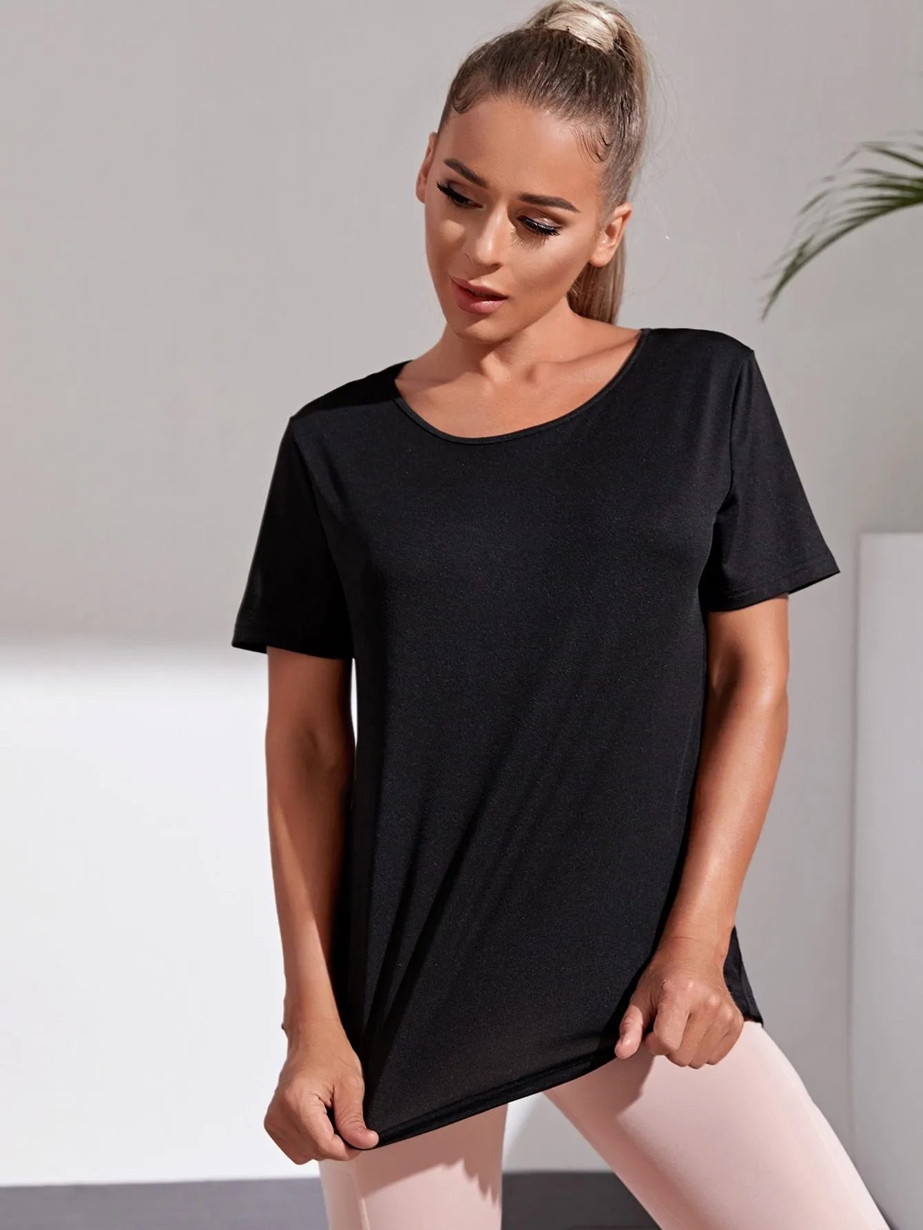 Solid Contrast Mesh Active Tee SS23