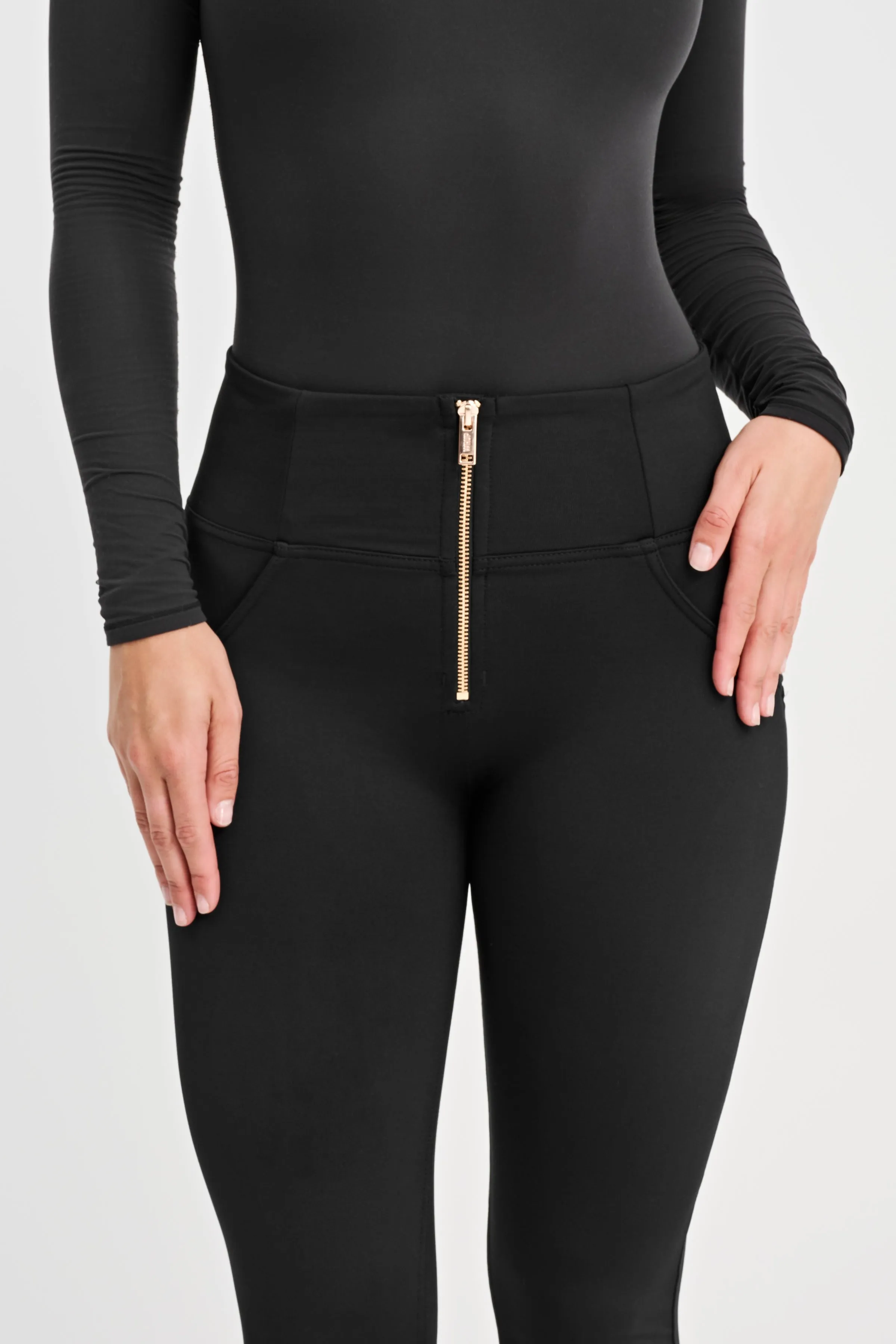 (WRUP2HF445-N) High Waist WR.UP® in D.I.W.O. met Golden Zip